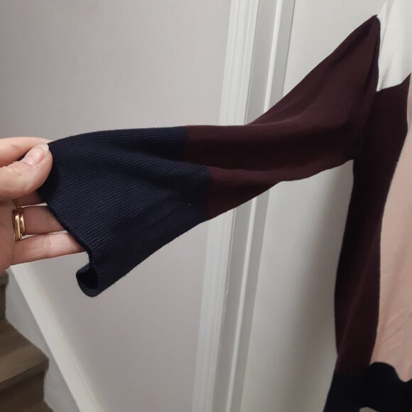 DKNY Block color long sleeve sweater SIZE L - Picture 10 of 10